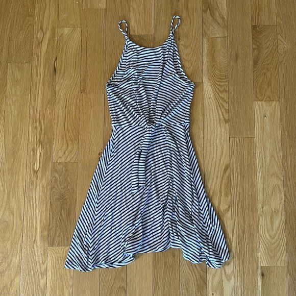 Aqua Dresses & Skirts - White and navy striped sundress with knot detail on front